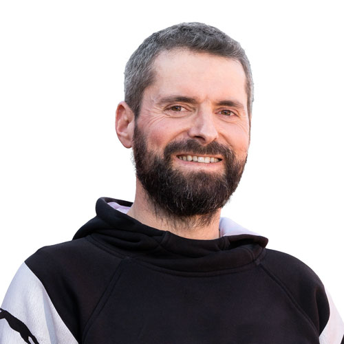 Portraitfoto von Dominik Heger